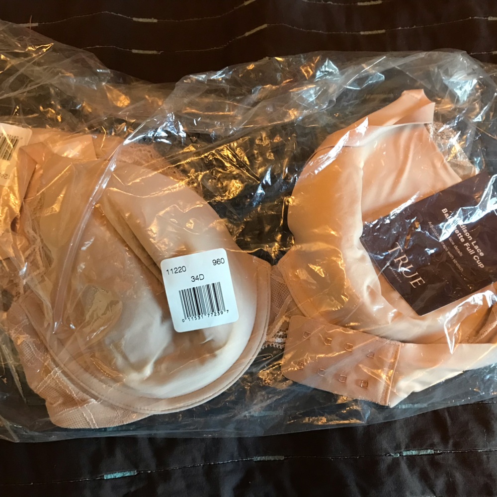 2-for-1! NWT 34D True Underwire Bras
